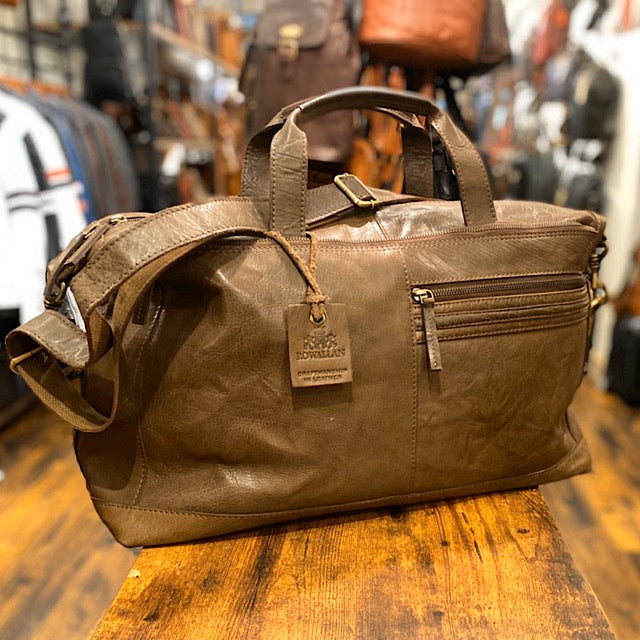 Pradoボストン Brown