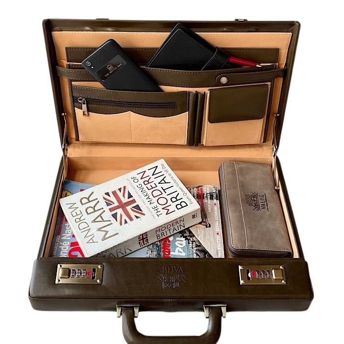 【限定品】 ブリーフケース ライトレーシンググリーン