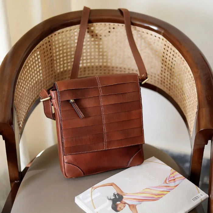 Primehide ショルダー 677 Brown