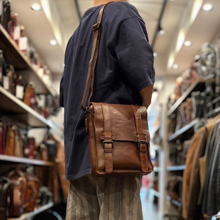 メッセンジャーバッグ 7995 Rust