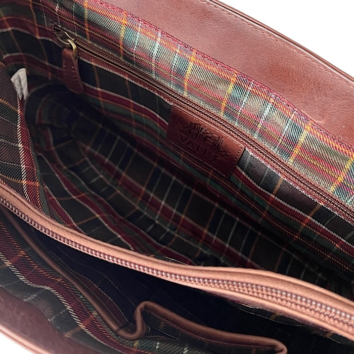 Messenger Royal Brown