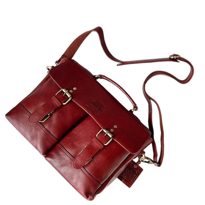 Messenger Hunter Stone