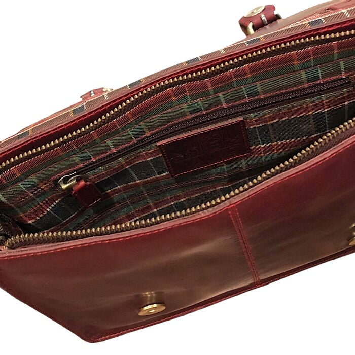 Small サッチェル ブラックチェリー