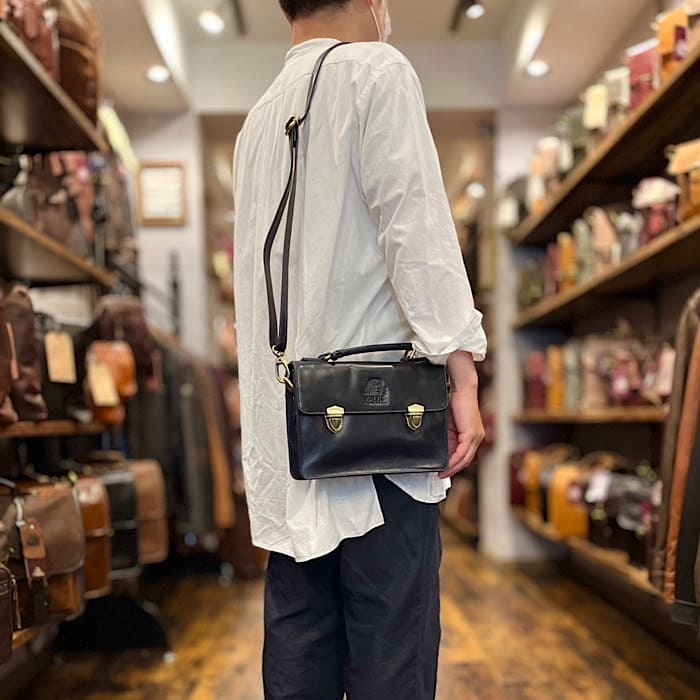 Mini サッチェル サファイヤブルー