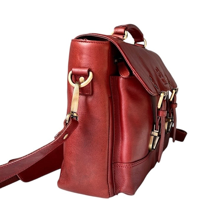 Messenger Hunter Stone