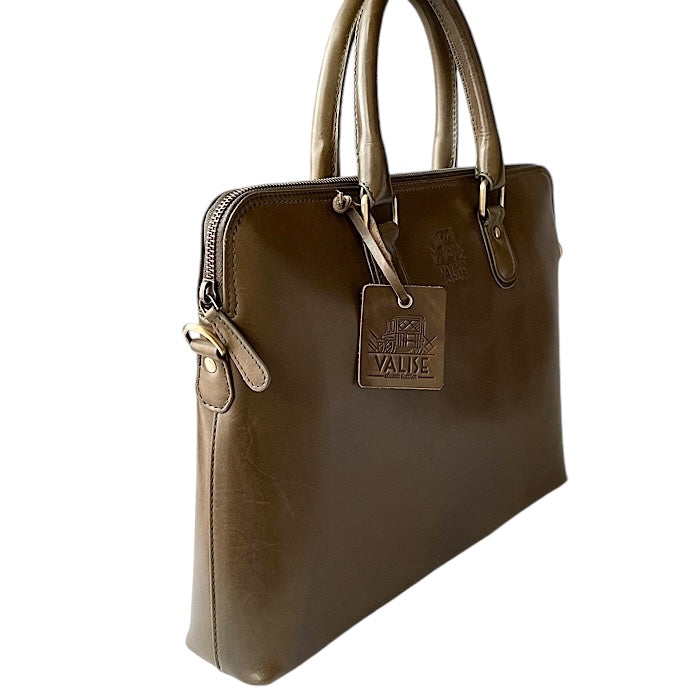 Medium ビジネス ライトレーシンググリーン