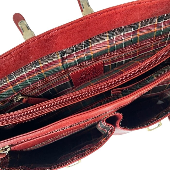 Messenger Hunter Stone