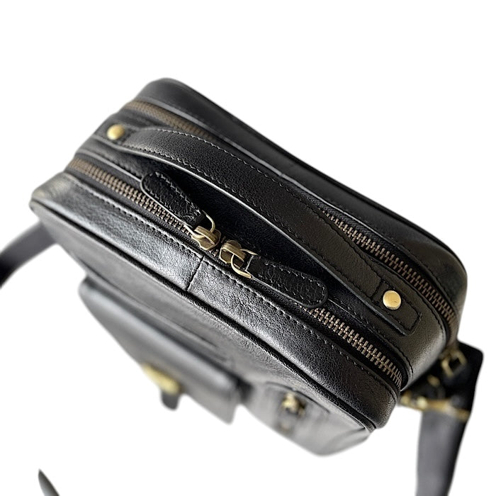 TALL ボックスサッチェル ブラックBuff