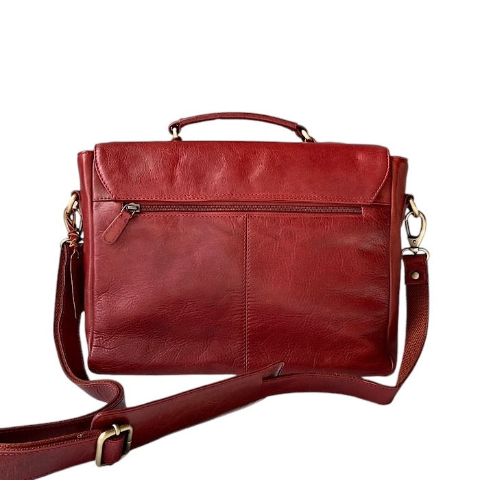 Messenger Hunter Stone