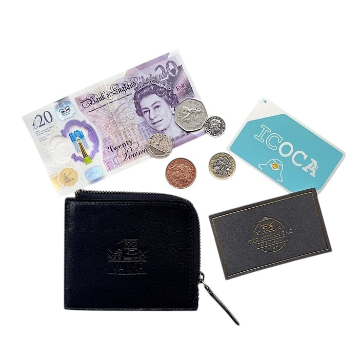 Coin and card case in washed black