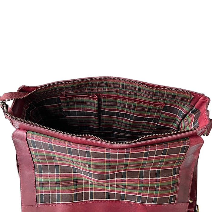 Large サッチェル ブラックチェリー