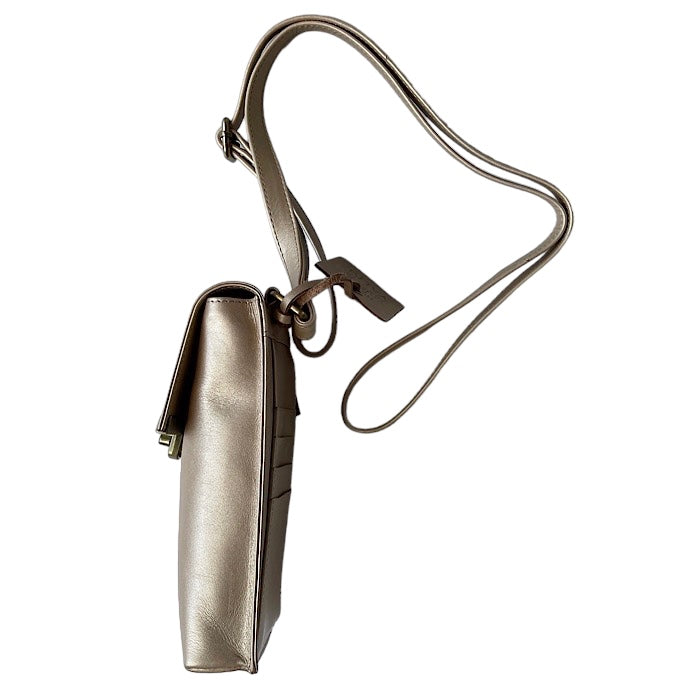 本革スマートフォンショルダー シャンパンゴールド