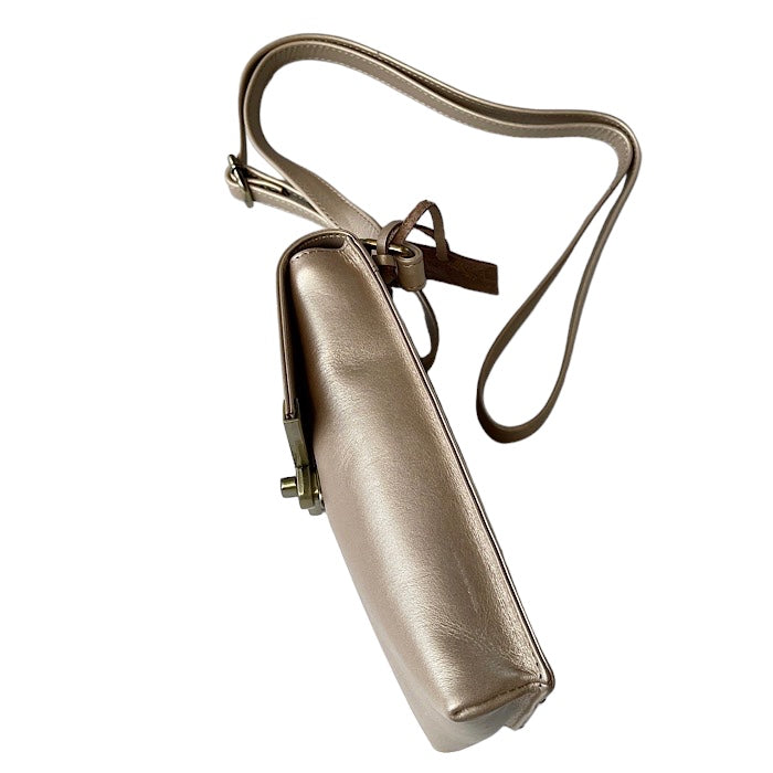 本革スマートフォンショルダー シャンパンゴールド