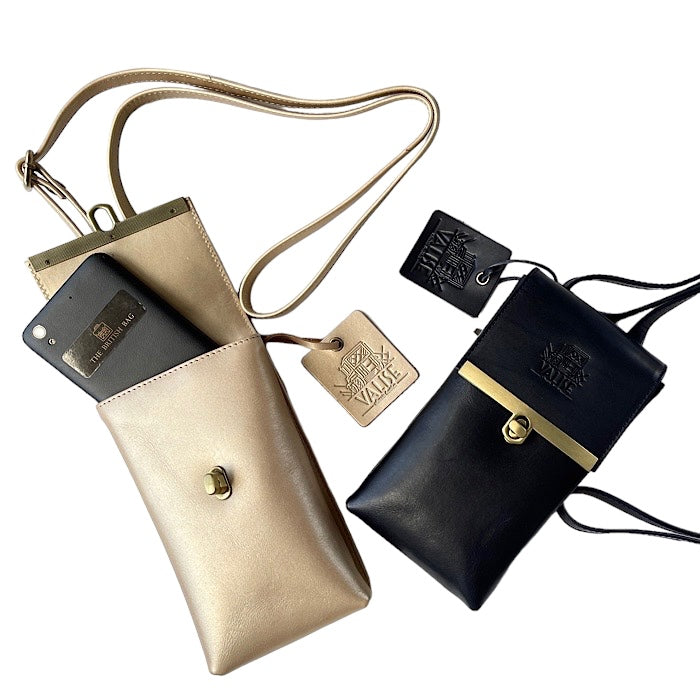 本革スマートフォンショルダー シャンパンゴールド