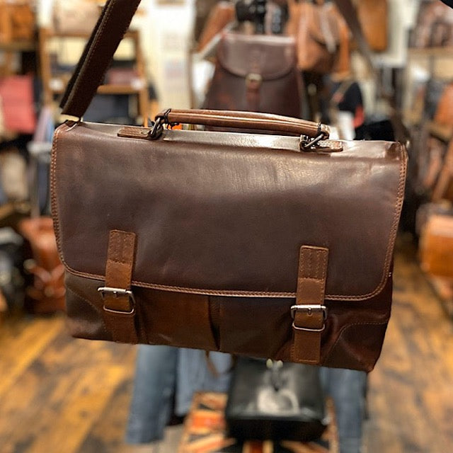 Elliot ビジネス Tan