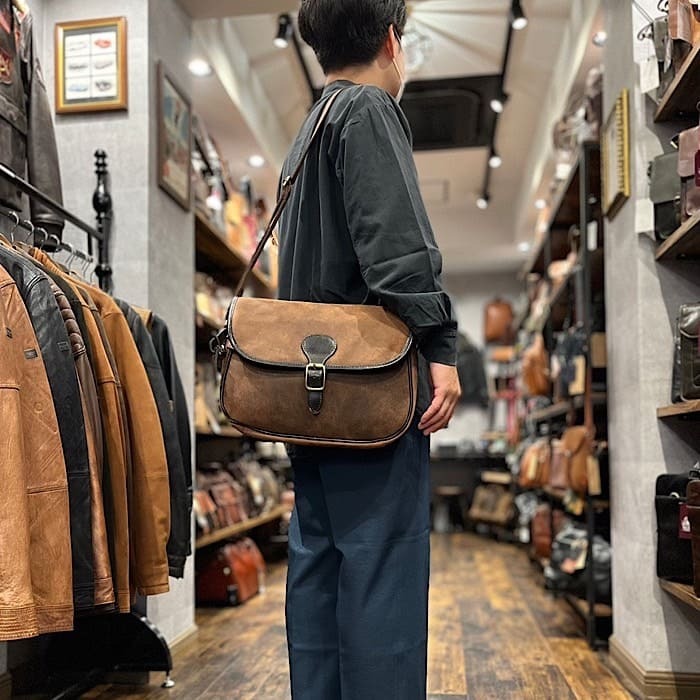 [L] Jackson Shoulder Bag Oily Brown