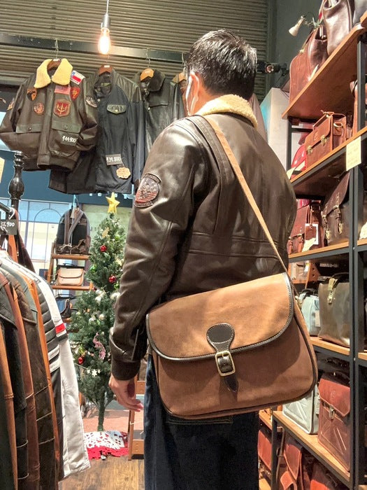 [L] Jackson Shoulder Bag Oily Brown